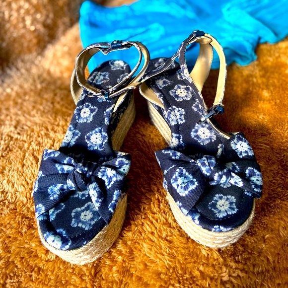 Michael Kors wedge - Picture 3 of 6